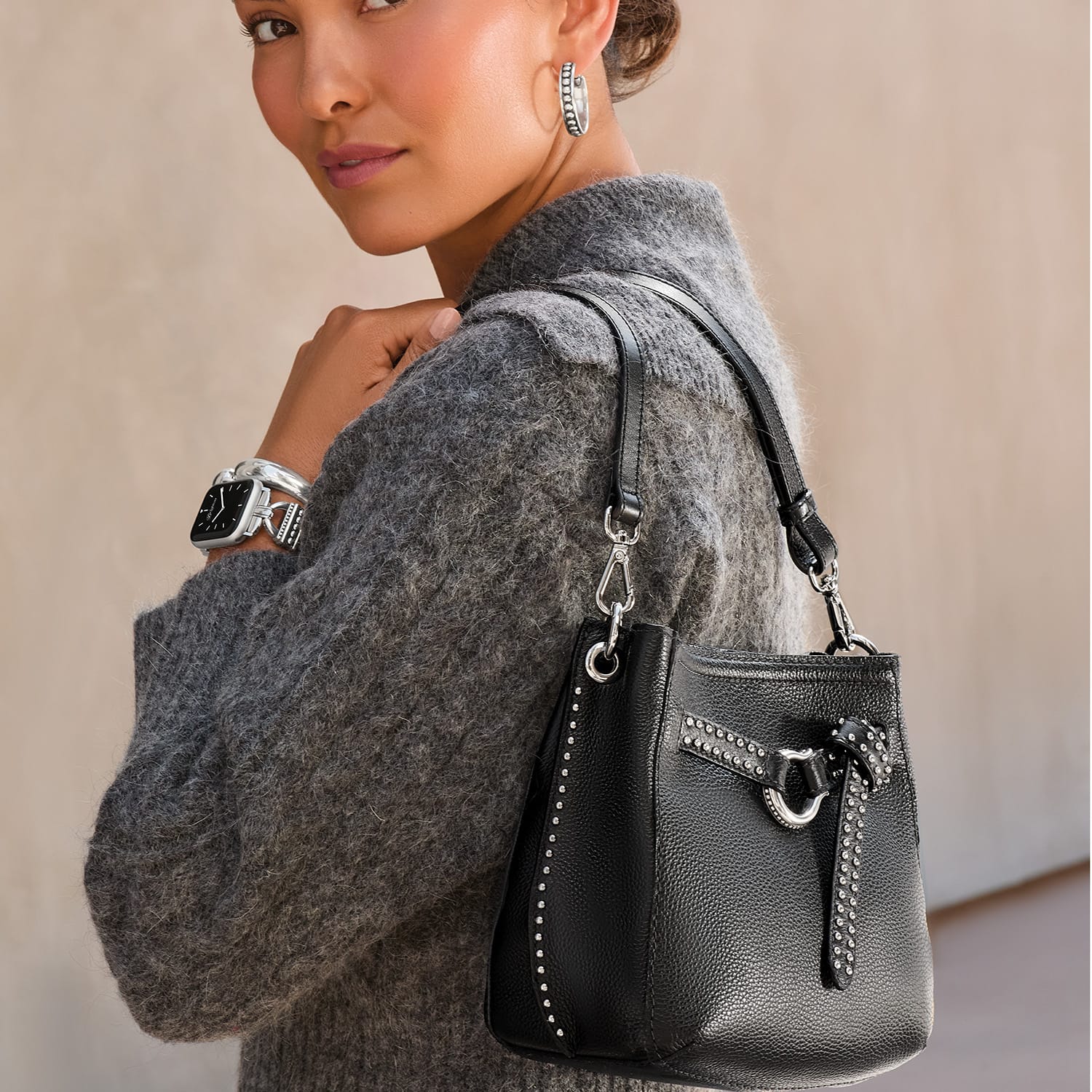 Cassidy Small Bucket Bag black 9