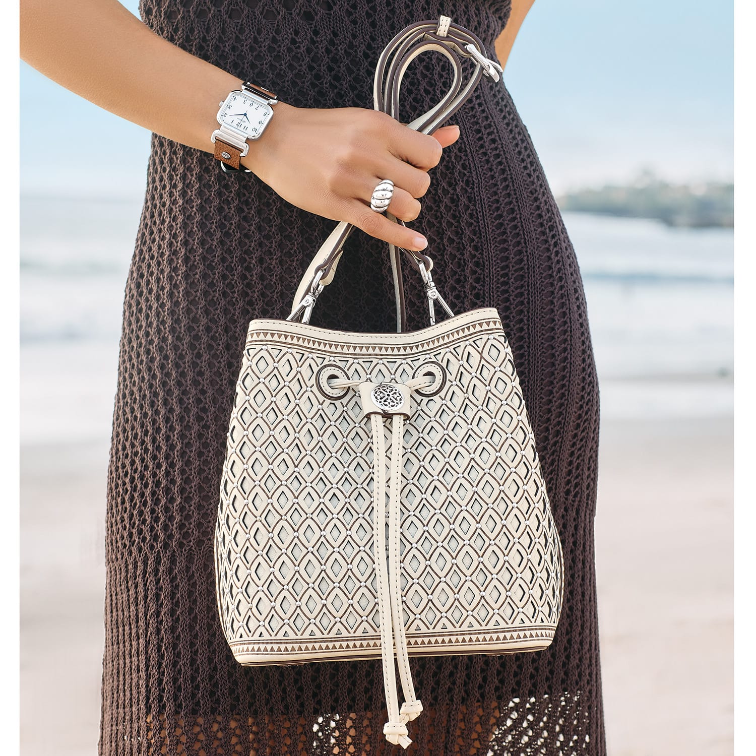 イタリアブランドalpha-diamondフルポイントオーストリッチバッグ　など Diamante Bucket Bag - Brighton