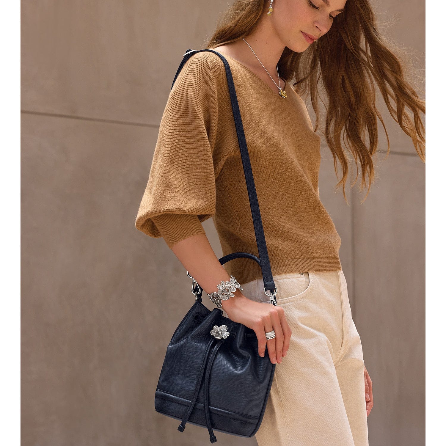 Everbloom Bucket Bag ink 14