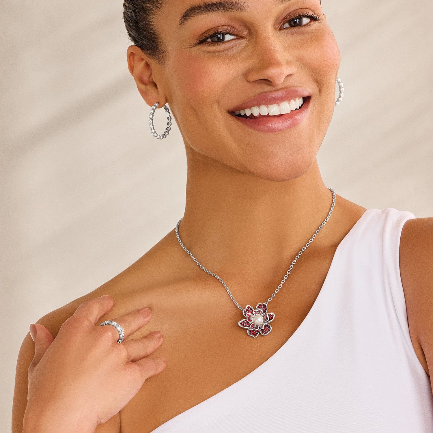 Everbloom Pearl Necklace silver-ruby 4