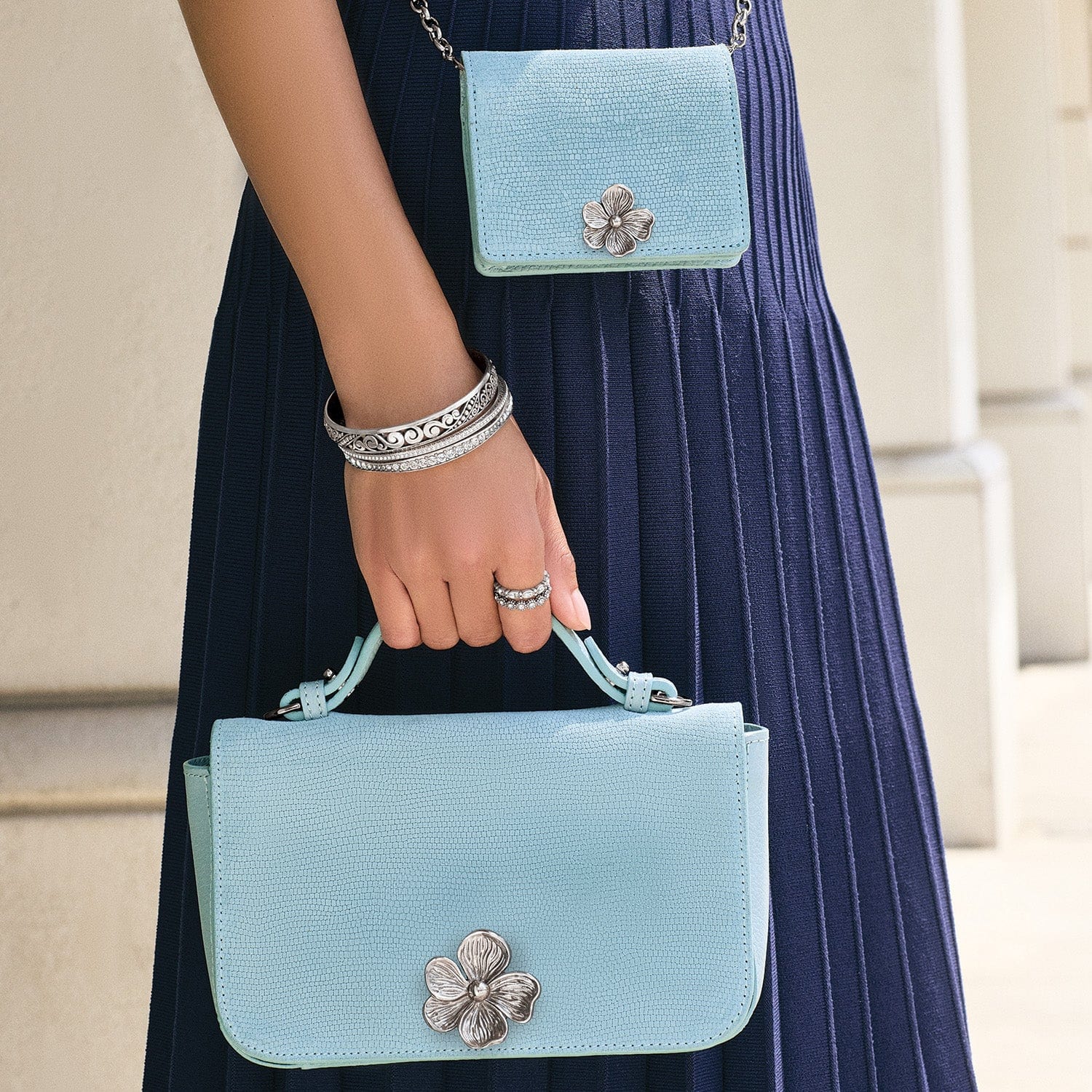 Everbloom Small Wallet cloud-blue 10