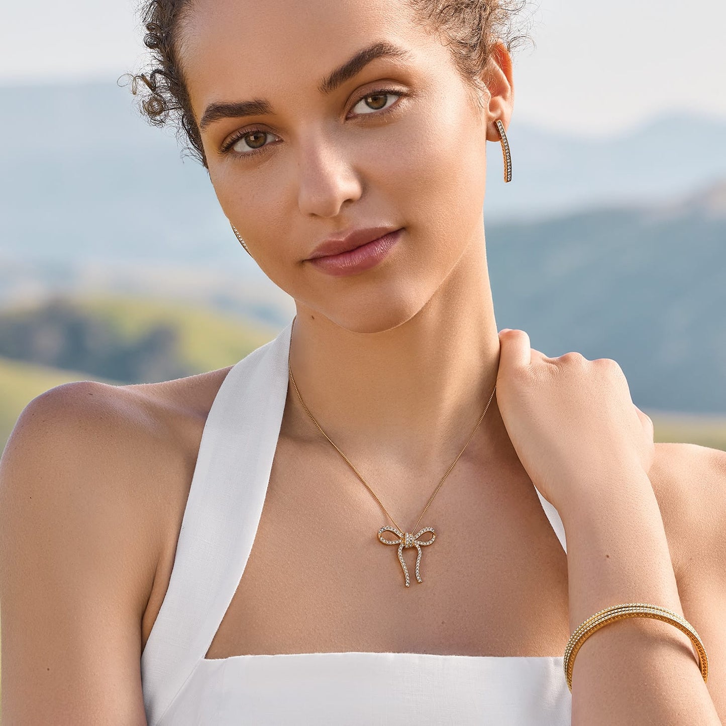 Illumina Bow Necklace