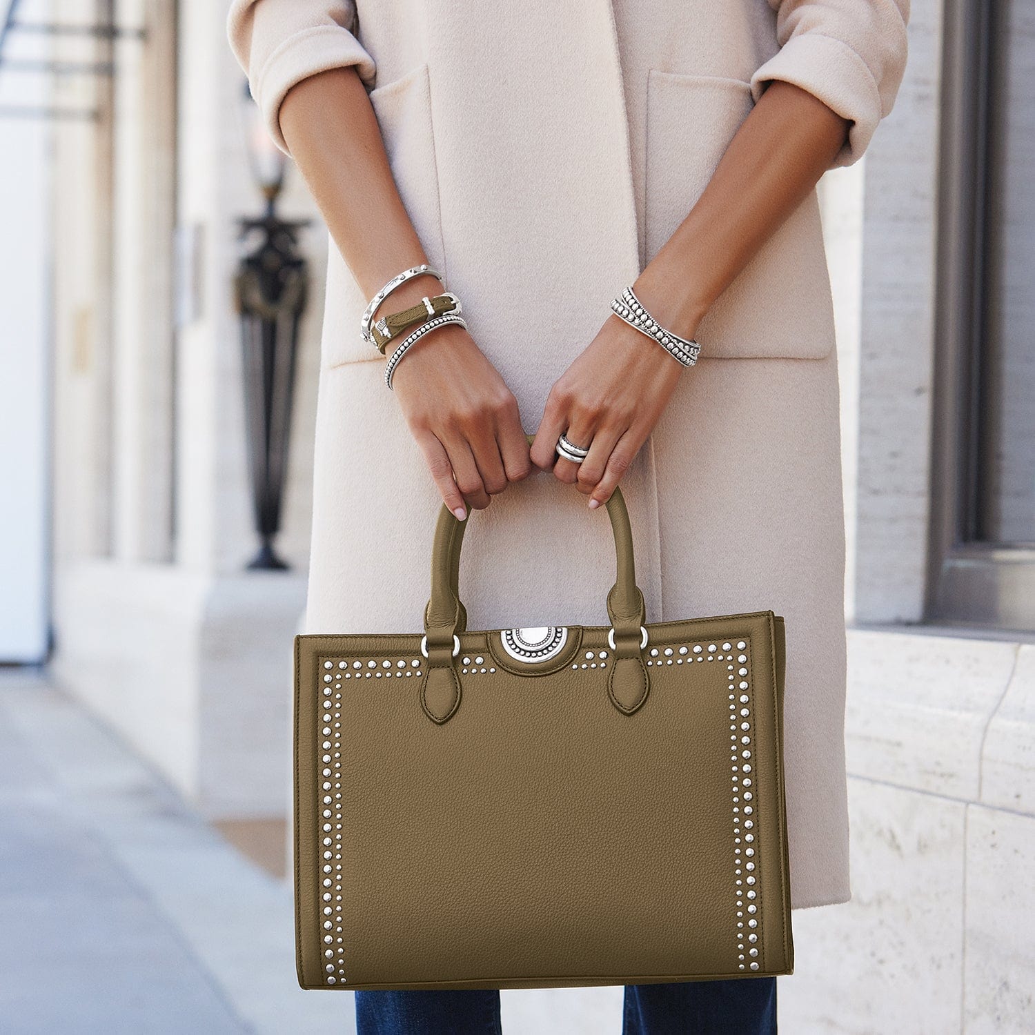 Jaxon Tote olive 29