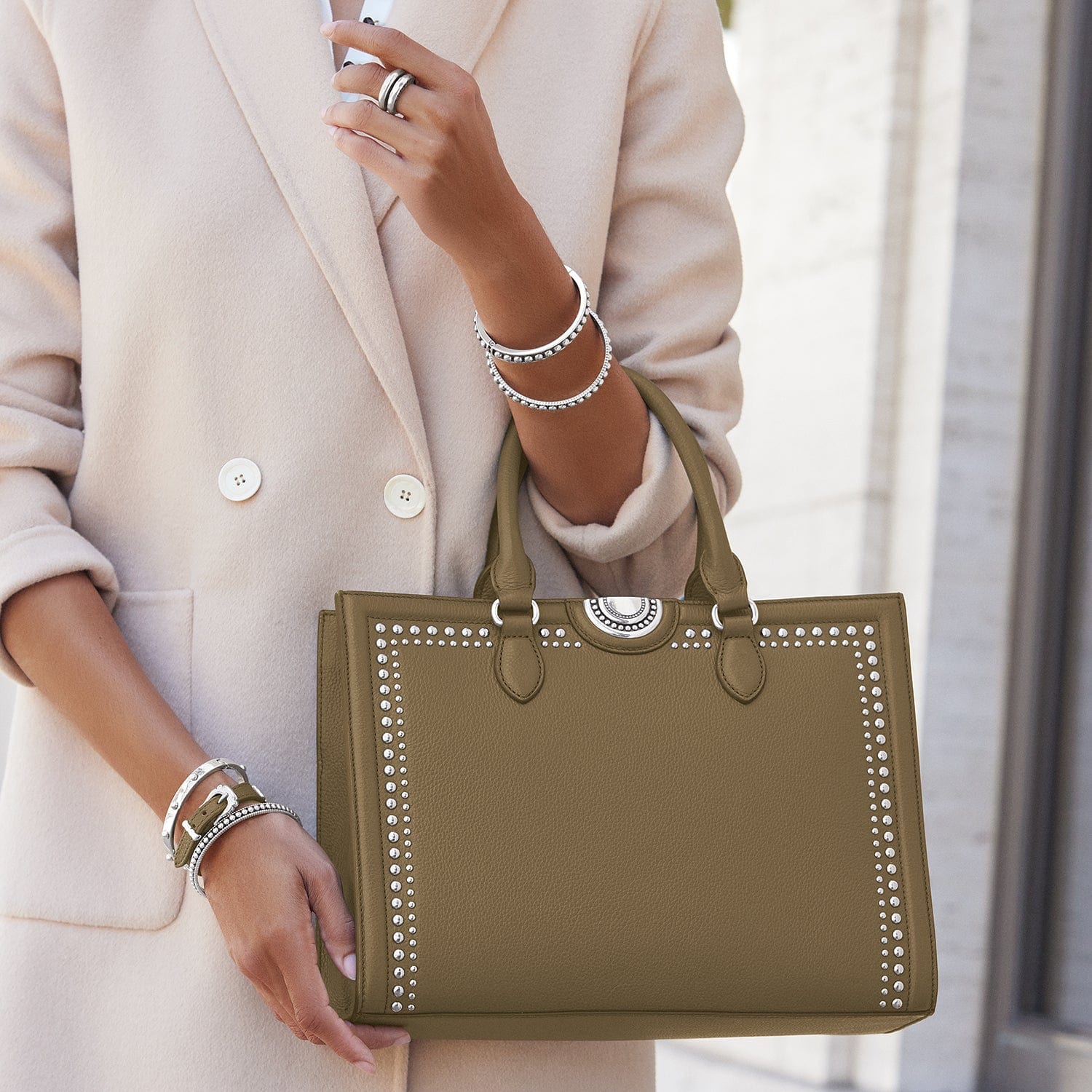 Jaxon Tote olive 30