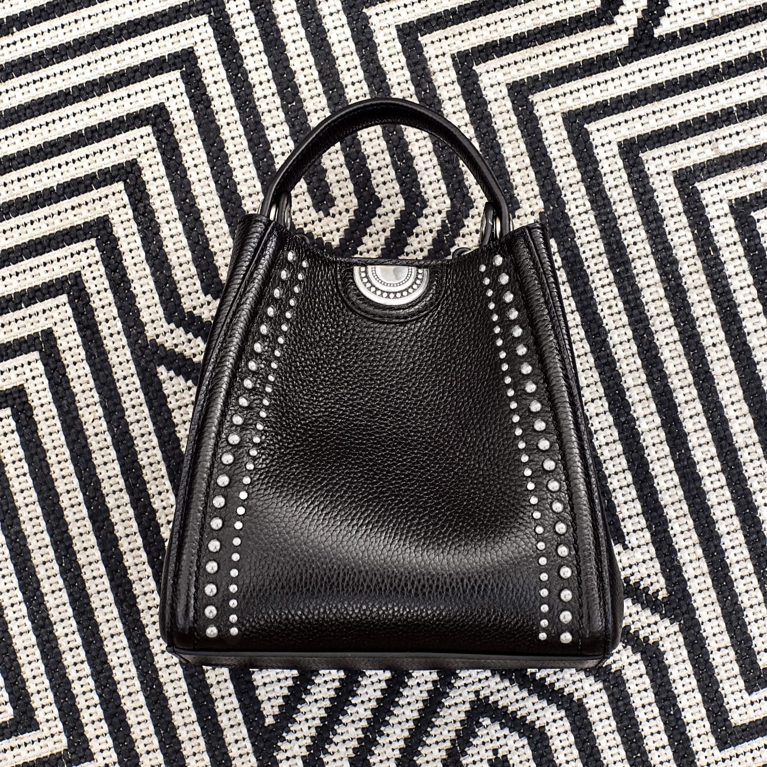 Joni Small Bucket Bag black 8