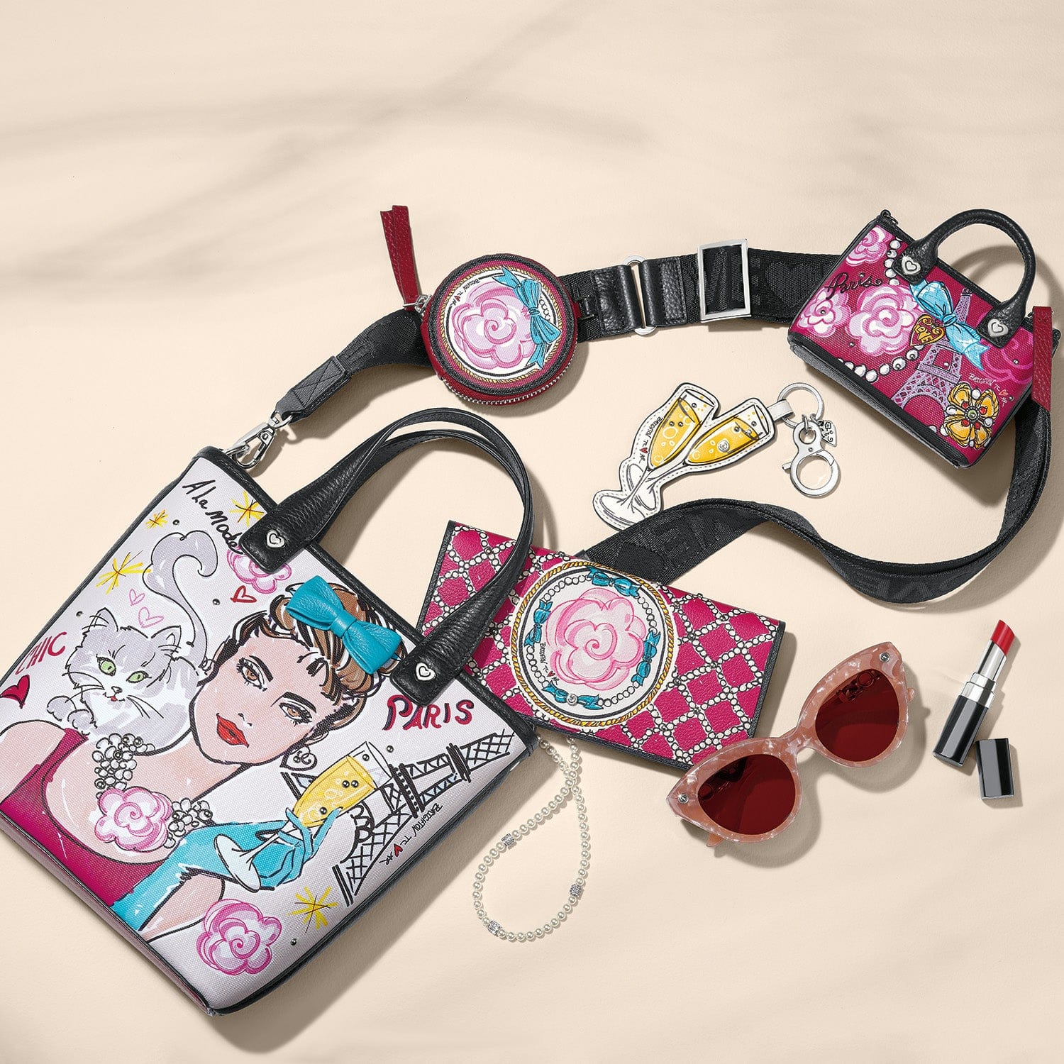 ハグオーワー♡フランスパリ♡レジュロン♡すみれヴァイオレットコサージュ♡バッジ Paris Blooms Champagne For Two Handbag Fob - Brighton