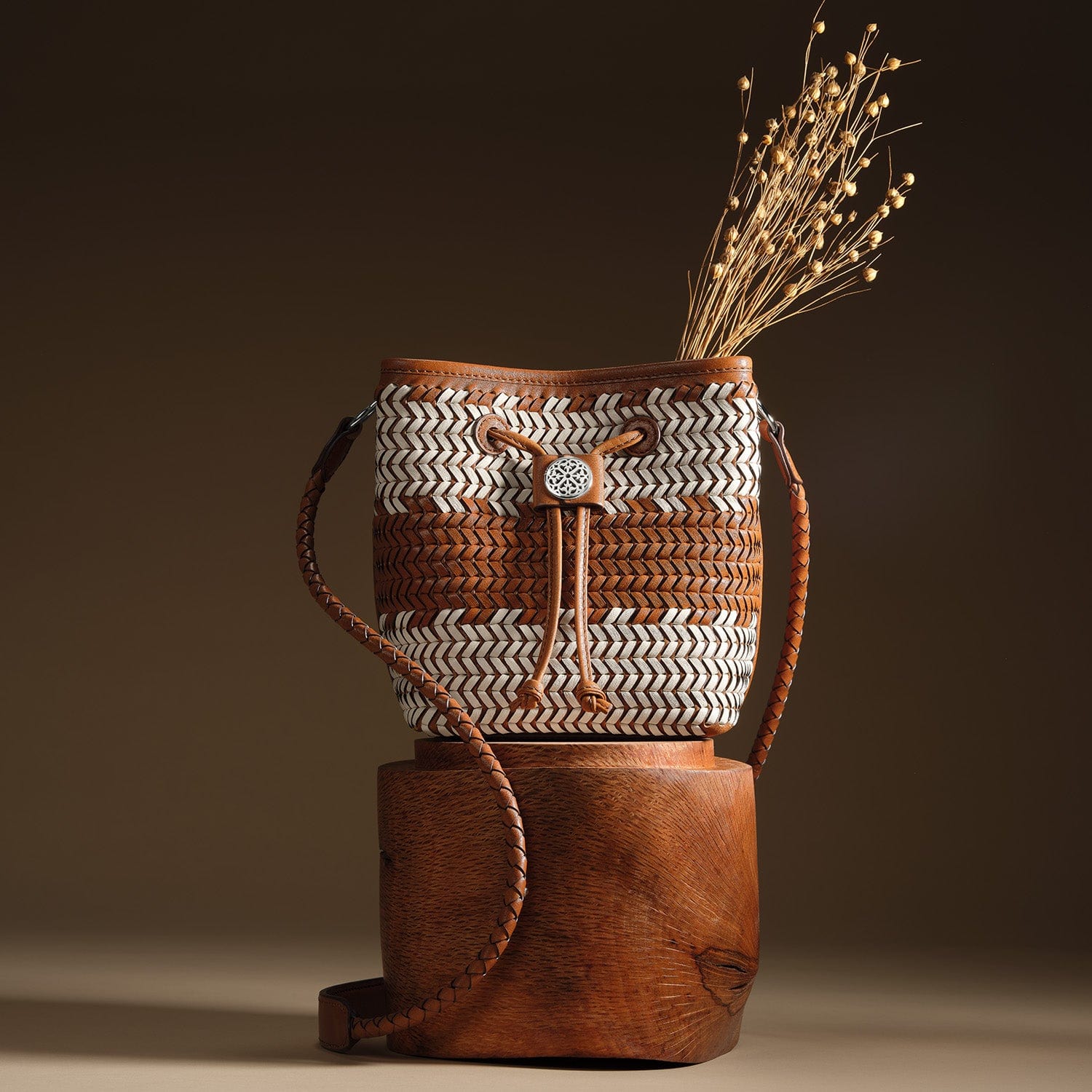 Rossana Mini Bucket Bag russet 8